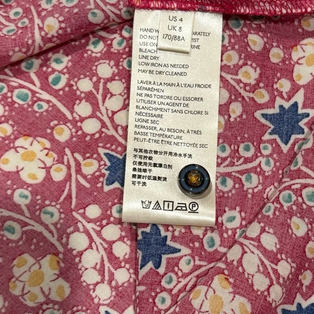 Maeve By Anthropologie Floral V-neck
Ruffle Blouse Size 4 - Picture 9 of 9